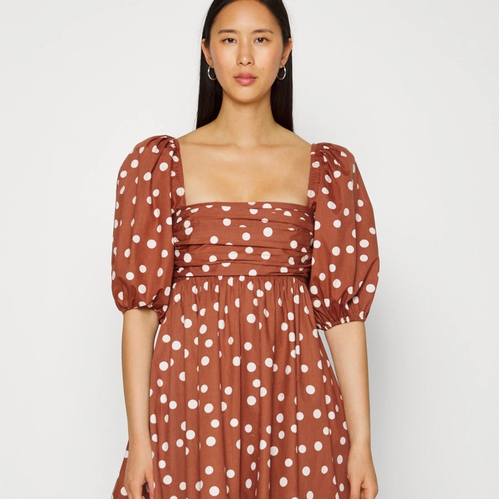 Abercrombie emerson ruched puff sleeve mini dress size
Large tall brown polkadot